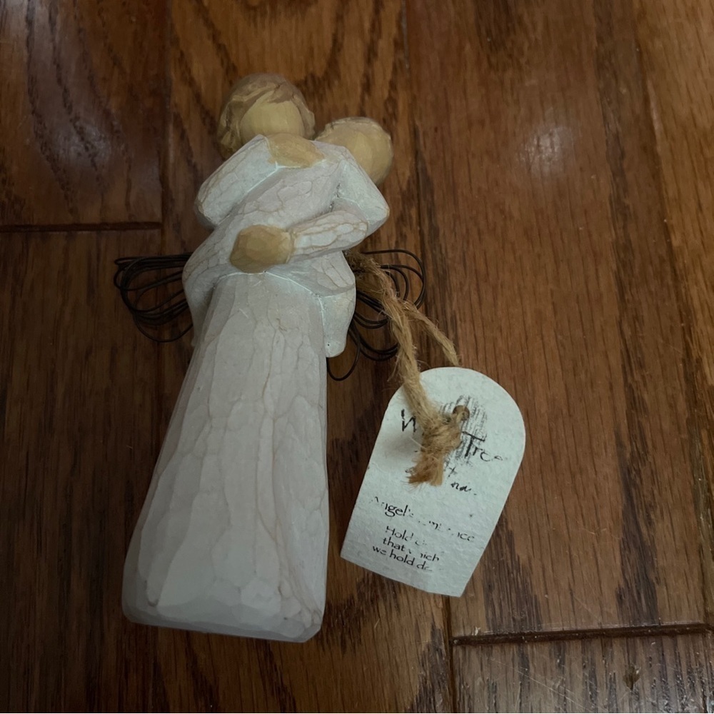 Willow Tree Angels Embrace Hand Sculpted Figurine